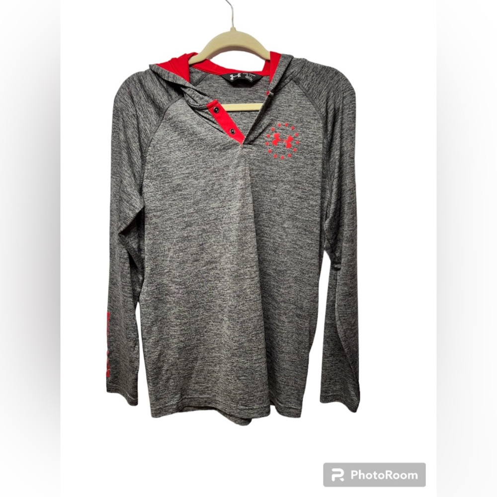 Long sleeve‎ Under Armour shirt